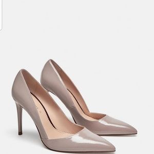 Zara- New with out price Tag Colored Pumps